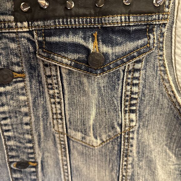 Unisex Denim Studded Vest Peace Sign Lip Service Cult Sz L GUC - Picture 10 of 13